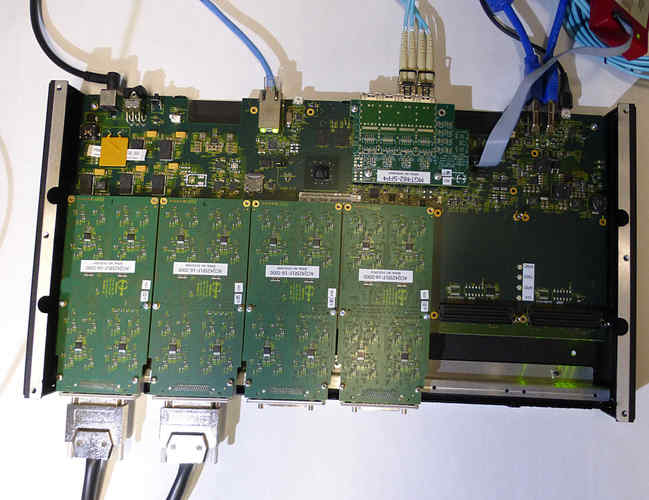Click to enlarge ACQ2106 interior showing 4 out of 6 analog payload modules fitted.